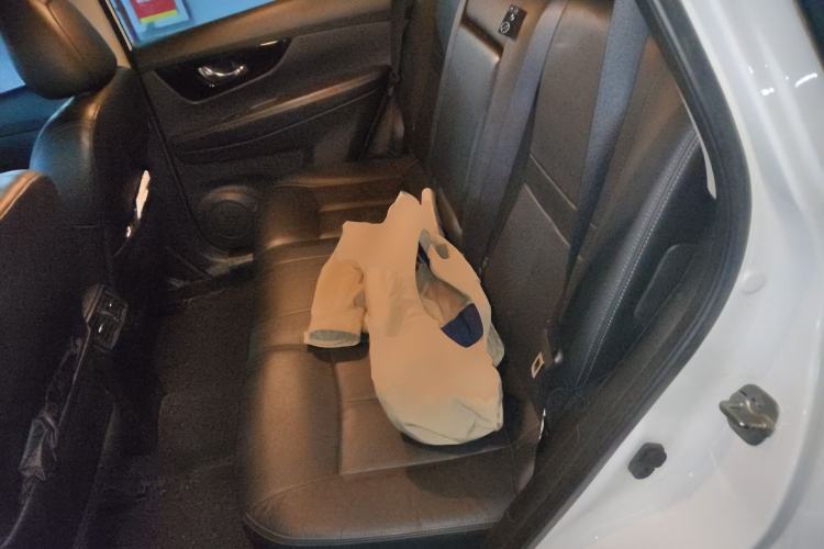 Used Nissan X-Trail 2019 2.0L CVT Smart Connect Comfort Edition 2WD
