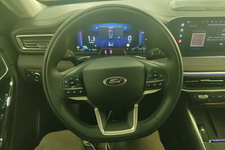 Used Ford Explorer 2024 2.3T EcoBoost Four-Wheel Drive Titanium Edition 6 Seats