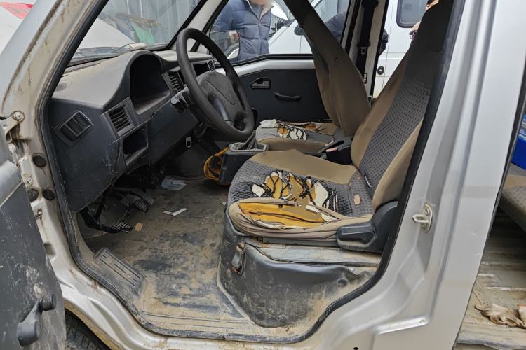 Used Wuling Zhiguang 2015 1.2L Practical LS-I Model