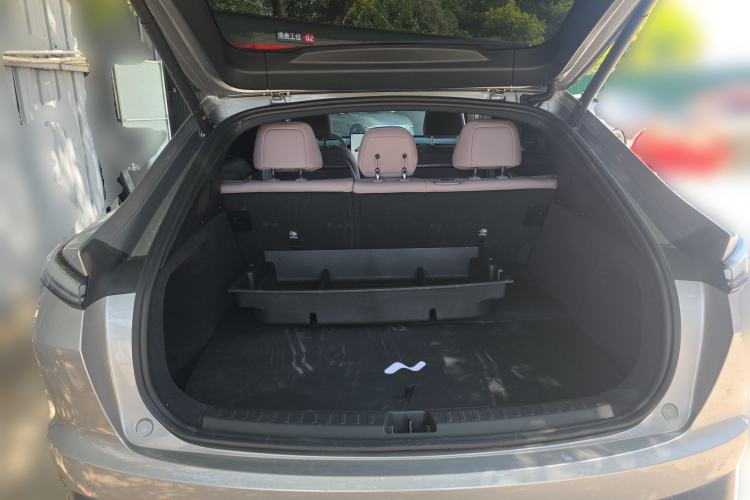 Used ONVO L60 2024 60 kWh Rear-Drive Version Trunk