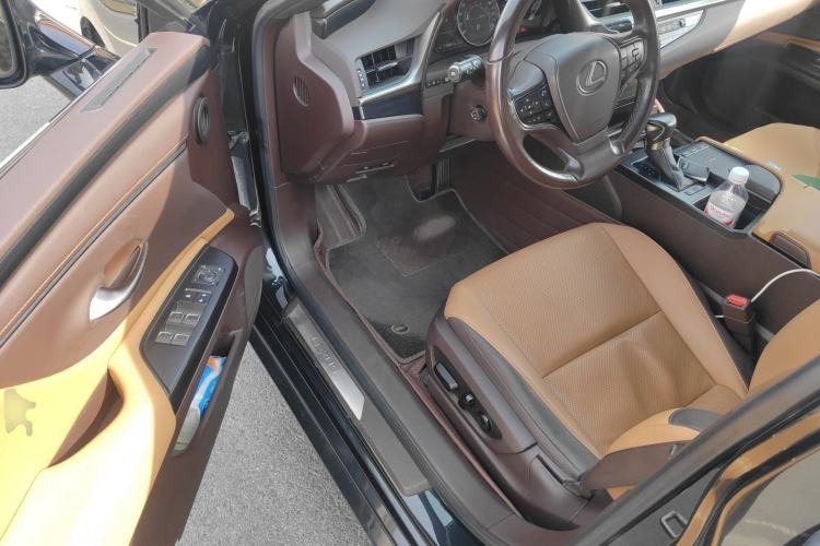 Used Lexus ES 2020 200 Excellence Edition