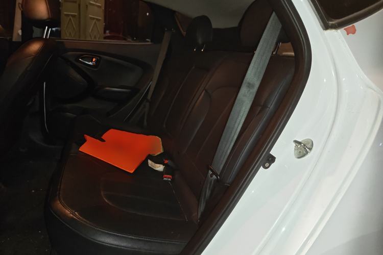 Used Hyundai ix35 2015 2.0L Automatic 2WD Smart Type China IV