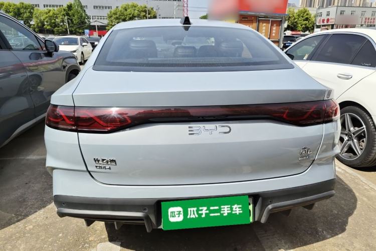 Used BYD Qin L 2025 DM-i Smart Drive 120KM Superior Model
