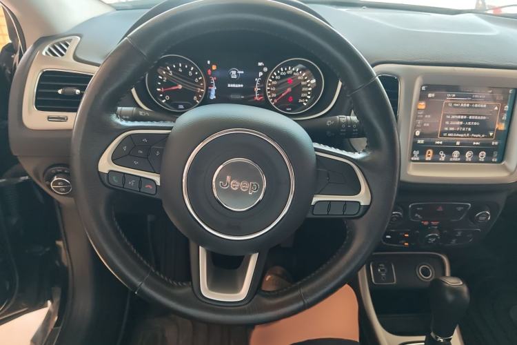 Used Jeep Compass 2017 200T Automatic Family Edition