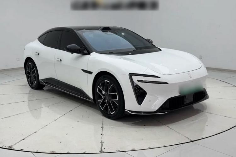 Used Avatr 06 2025 Ultra Pure Electric Edition Exterior 1