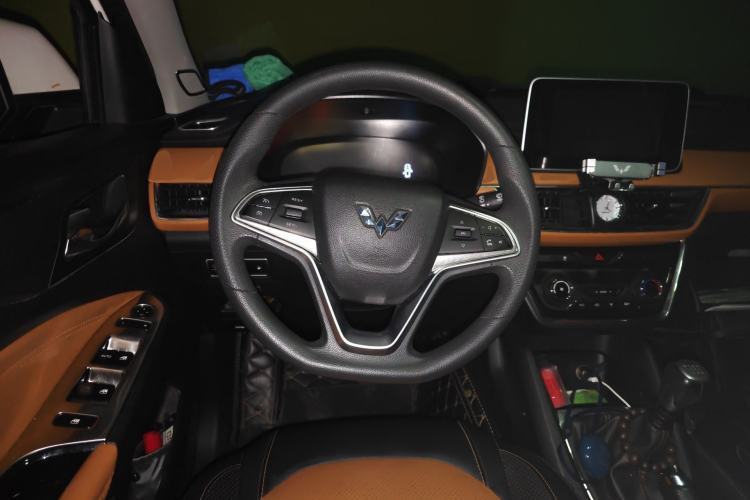 Used Wuling Hongguang S3 2018 1.5L Manual Luxury Model China V Standard