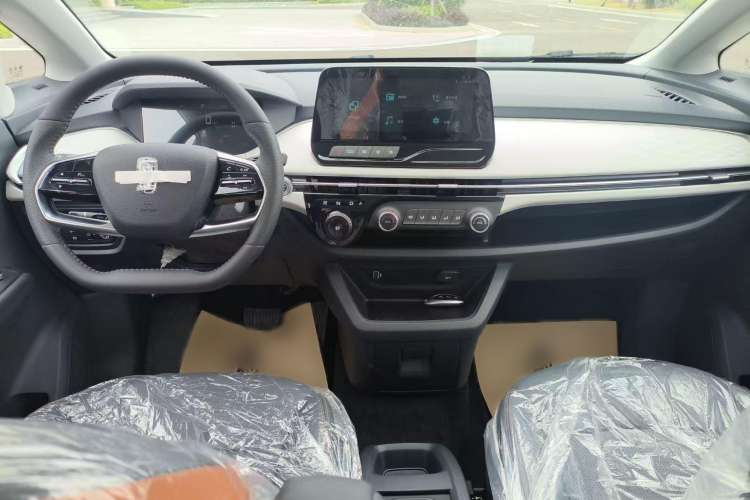 Used Bestune NAT 2023 PRO Comfortable Travel Extended Range Battery-Swap Version 401km
