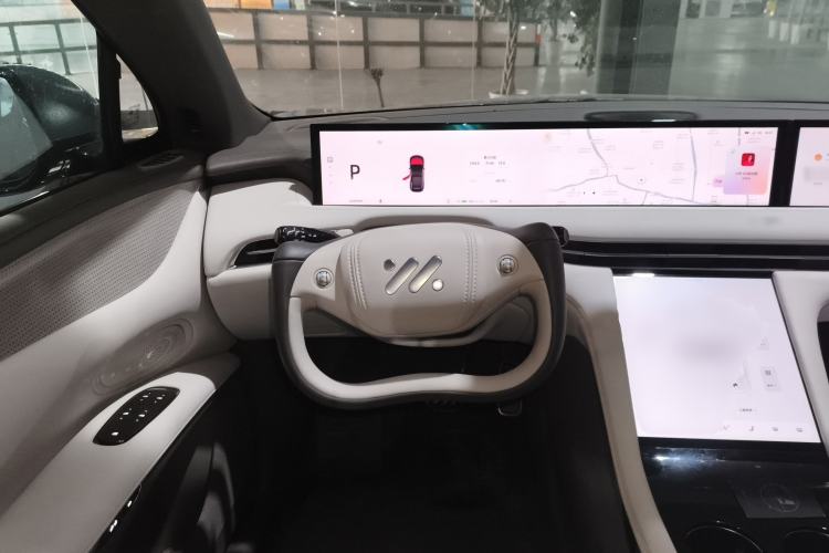 Used IM LS7 2023 90 kWh Elite Rear-Drive Version
