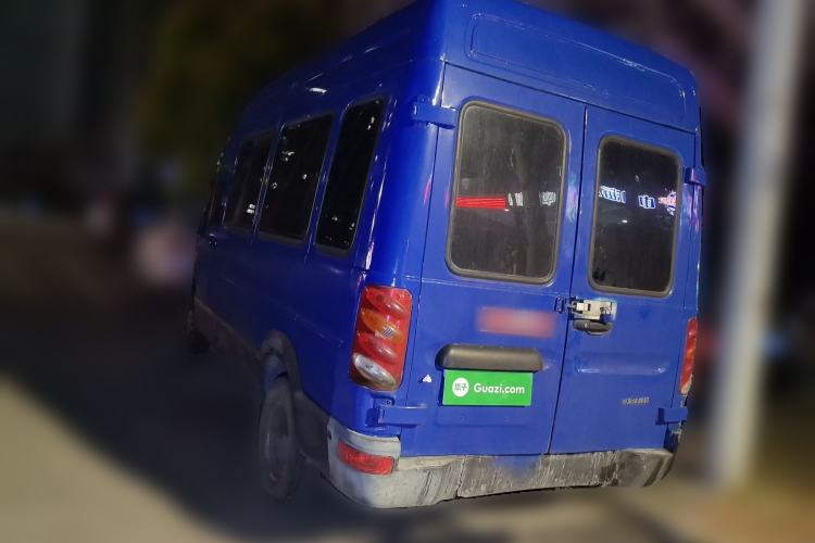 Used Iveco Power Daily 2017 2.5T Classic A37 High-Roof 7-Seater Passenger Van 47Z5
