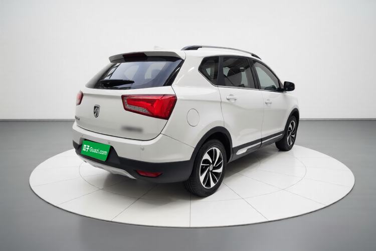 Used Baojun 560 2016 1.8L Manual Luxury Edition
