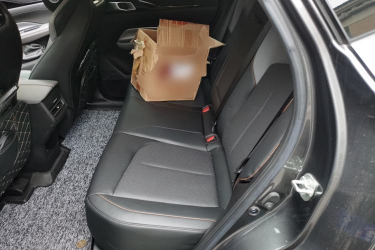 Used CHANGAN OSHAN Z6 2022 Blue Whale 1.5T DCT Smart Edition Urban Version Left Rear Seat