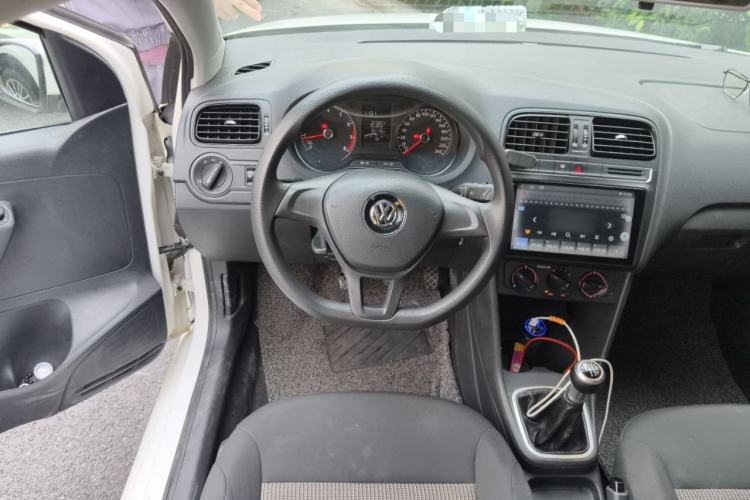 Used Volkswagen Polo 2016 1.4L Manual Fashion Model
