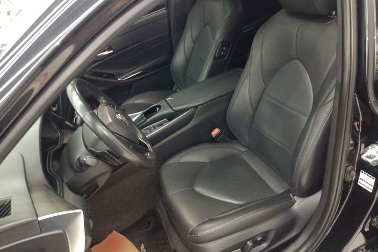 Used Toyota Avalon 2022 2.5L Luxury Edition
