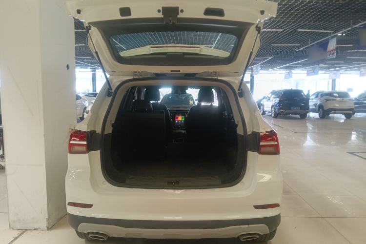 Used Roewe RX5 2020 20T Automatic 4G Connected Million Edition Trunk