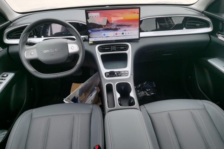 Used Geely Galaxy Geome 2026 Model 310km Dream Edition Center Console