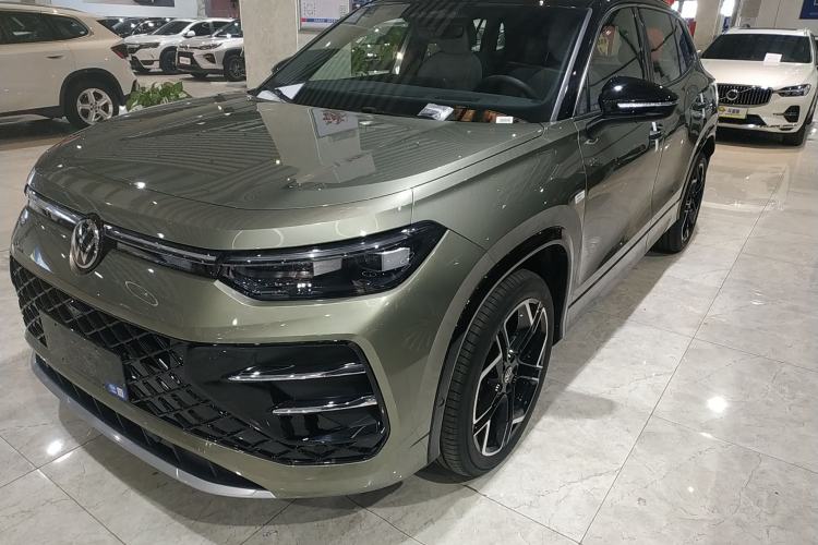 Used Volkswagen Tayron 2025 Tiguan L 380TSI 4Motion Luxury Easy Package