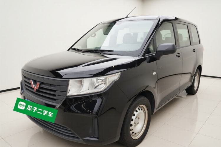 Used Wuling Hongguang PLUS 2019 1.5T Manual Standard Version 7 Seats