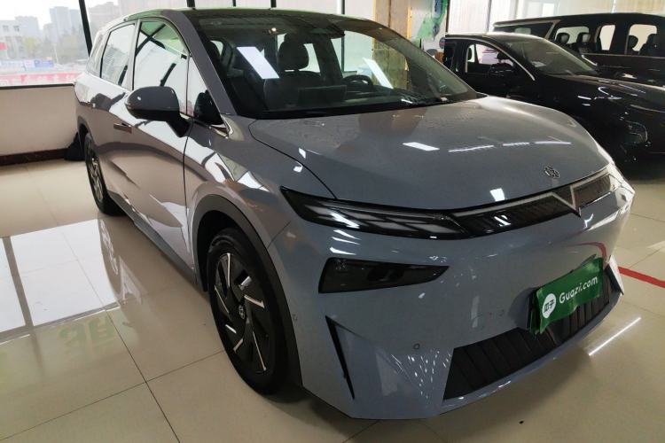 Used Venucia VX6 2023 520 Max
