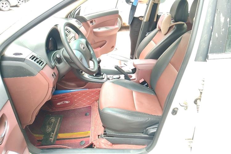 Used BYD L3 2015 Energy-Efficient Model 1.5L Manual Comfort Edition
