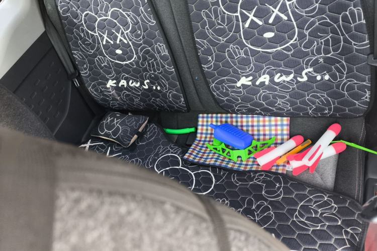 Used Chery QQ Ice Cream 2022 170km Sundae Phosphate Lithium-Ion Left Rear Seat