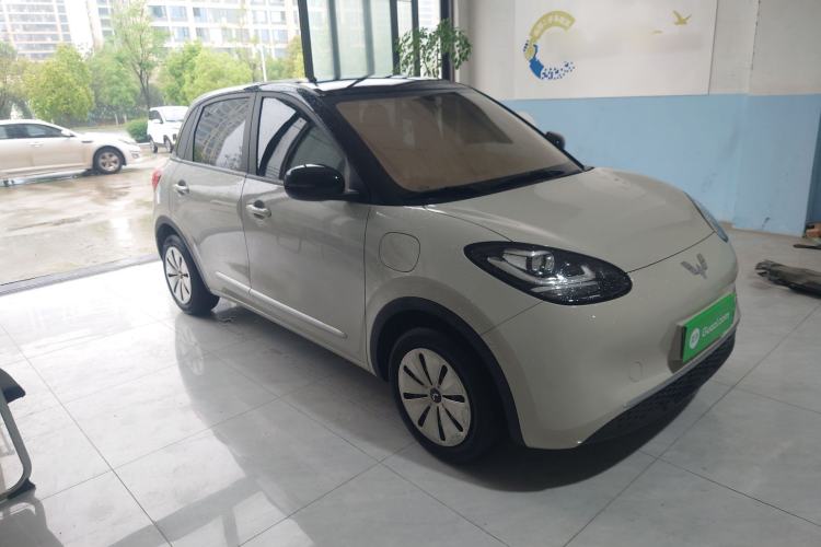 Used Wuling Bingo 2024 203km Light Edition Front Right 45 Deg