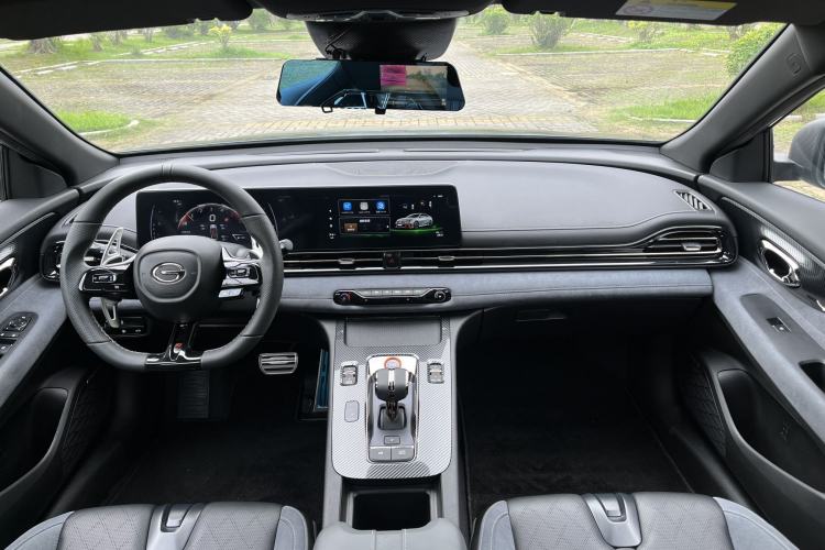 Used GAC Trumpchi EMPOW 2023 400T Automatic R PRO Interior 4