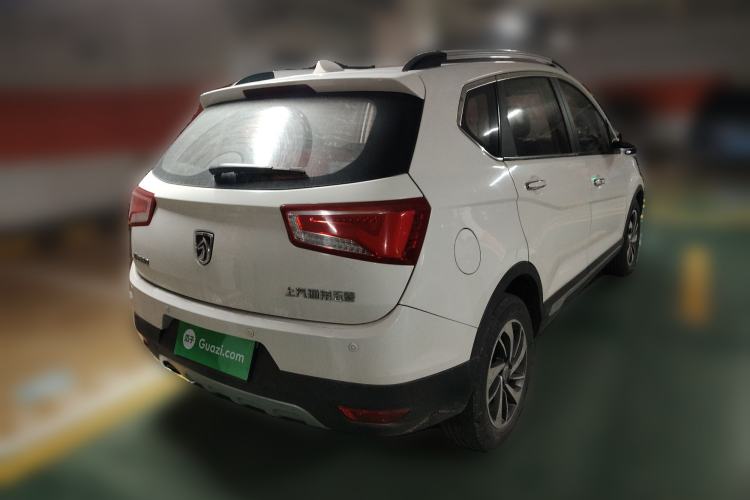 Used Baojun 560 2015 1.8L manual luxury version