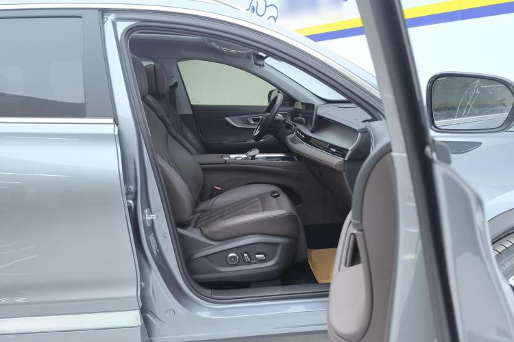 Used Chery Tiggo 8 PRO 2024 Champion Edition 290T Two-Wheel Drive Peak Version 7 Seats
