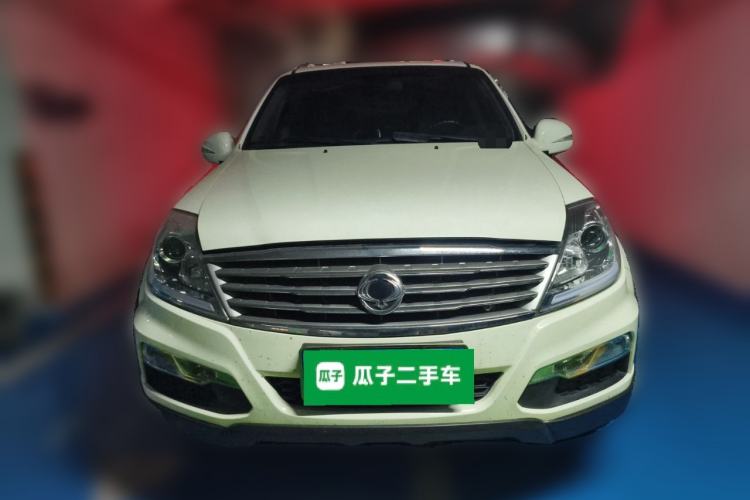 Used SsangYong Rexton W 2014 2.0T Four-Wheel Drive Luxury Navigation Version with 5 Seats Front