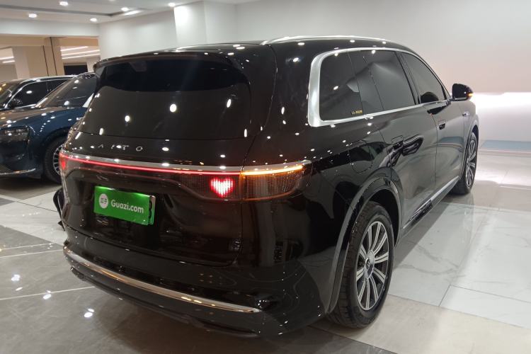 Used Hima AITO M8 2025 Extended-Range Max+ Version 53.4 kWh 6-Seater Edition Rear Right 45 Deg