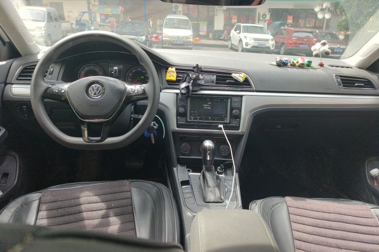 Used Volkswagen Lamando 2019 230TSI DSG Fashion Edition China VI
