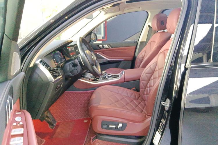 Used BMW X5 2022 Restyled xDrive 30Li Luxury Version M Sport Package
