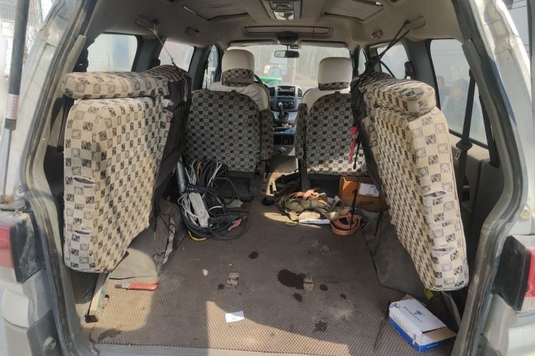 Used FORTHING Lingzhi 2011 Q3 2.0L Short-Wheelbase Standard Edition Trunk