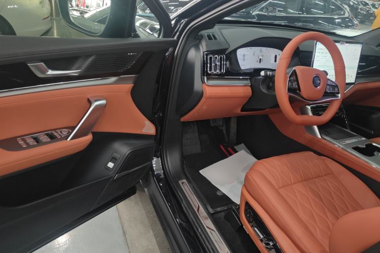 Used BYD Tang New Energy 2025 Model Smart Drive Version DM-i 175KM Prestige Version