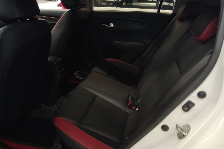 Used Kia KX Cross 2017 1.4L AT GLS