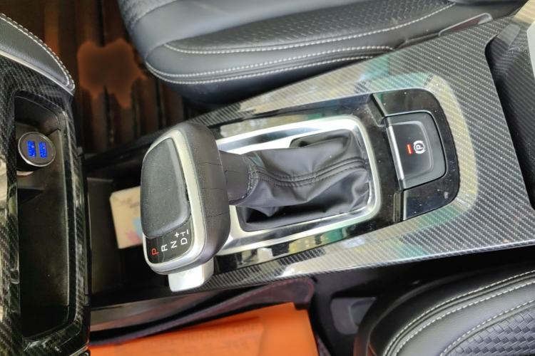 Used Luxgen U6 SUV 2017 Revised Version 1.6T Flagship Edition
