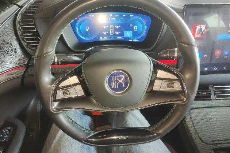 Used BYD Han 2022 EV 610 km All-Wheel-Drive Qianshan Cui Limited Edition Steering Wheel