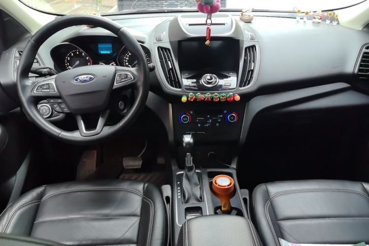 Used Ford Kuga 2017 EcoBoost 180 Two-Wheel-Drive Tiger Leap Model Center Console