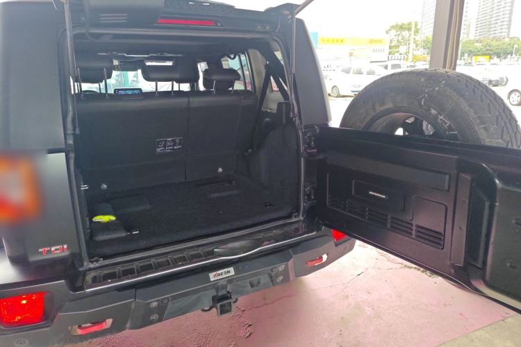 Used BAIC Off-Road BJ40 2023 2.0D Automatic Four-Wheel Drive Blade Hero Edition Adventurer Type
