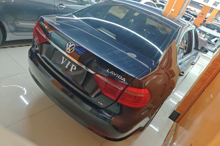 Used Volkswagen Lavida 2013 Revised Version 1.4 TSI DSG Comfort Edition
