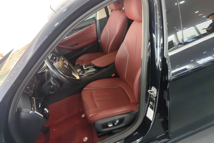 Used BMW 5 Series 2022 Second Facelift 525Li Luxury Package
