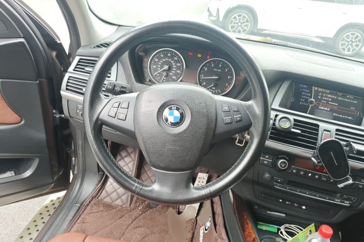 Used BMW X5 2012 xDrive35i U.S. specification Steering Wheel