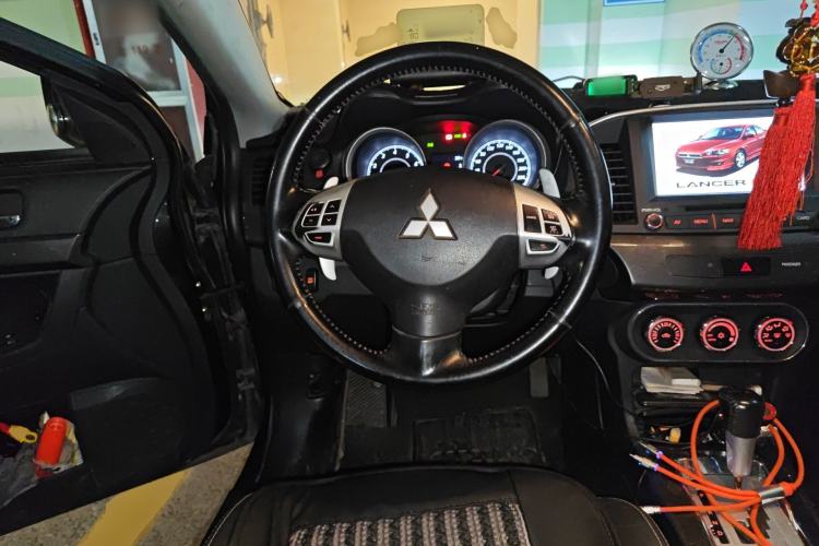 Used Mitsubishi Lancer EX 2011 Xinyuan Edition 2.0L CVT Flagship Model Steering Wheel