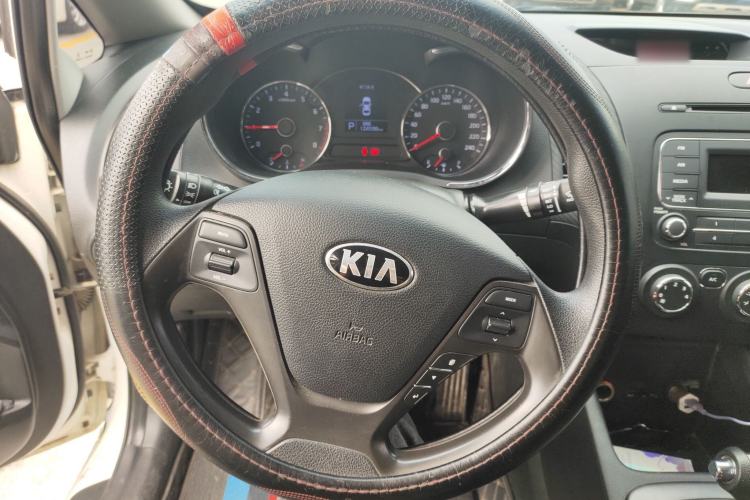 Used Kia K3 2013 1.6L Automatic GL Steering Wheel