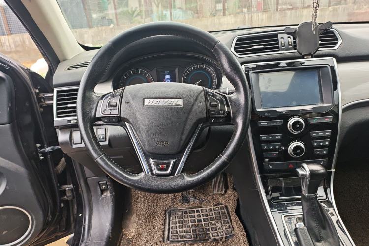 Used Haval H2 2017 Red-Label 1.5T Automatic Two-Wheel Drive Elite Model