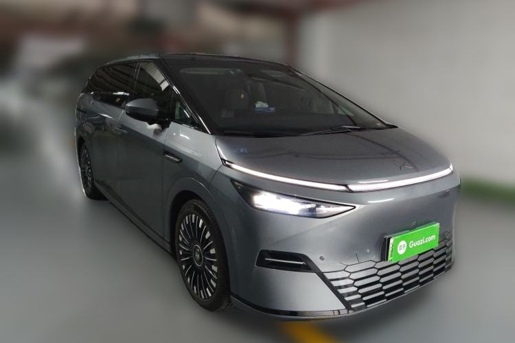 Used XPeng X9 2025 740 Ultra-Long Range Max