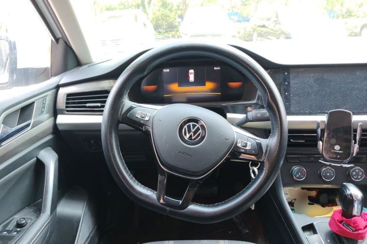 Ojetý Volkswagen Lavida 2022 280TSI DSG Comfort Edition