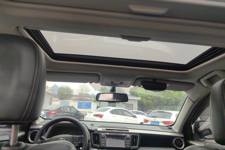 Used Toyota RAV4 2015 2.5L Automatic 4x4 Elite Edition