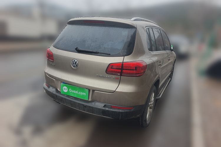 Used Volkswagen Tiguan 2015 1.8TSI Automatic Two-Wheel Drive Luxury Model Rear Right 45 Deg