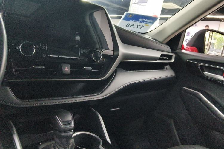 Used Toyota Highlander 2022 Dual-Engine 2.5L Four-Wheel Drive Prestige Version 7 Seats Audio And AC Panel